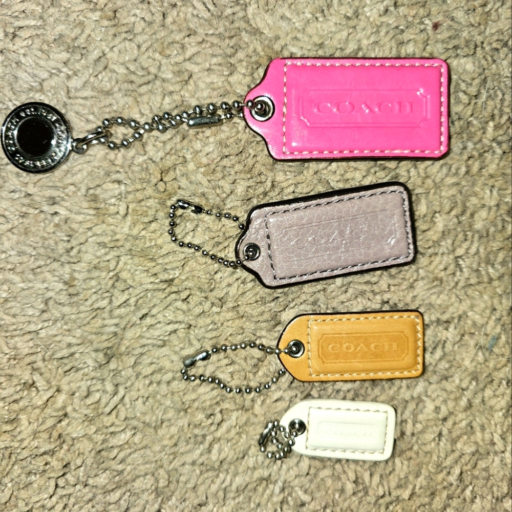 4 Couch Chain Assesseries